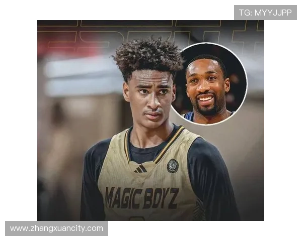 阿里纳斯儿子阿利贾半月板受伤后勇敢开玩具车赴球场训练投篮