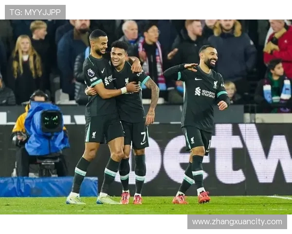 本坦库尔闪击破门帕利尼亚助攻热刺梦幻开局首节五分钟占得先机 本坦库尔闪击破门帕利尼亚助攻热刺梦幻开局首节五分钟占得先机